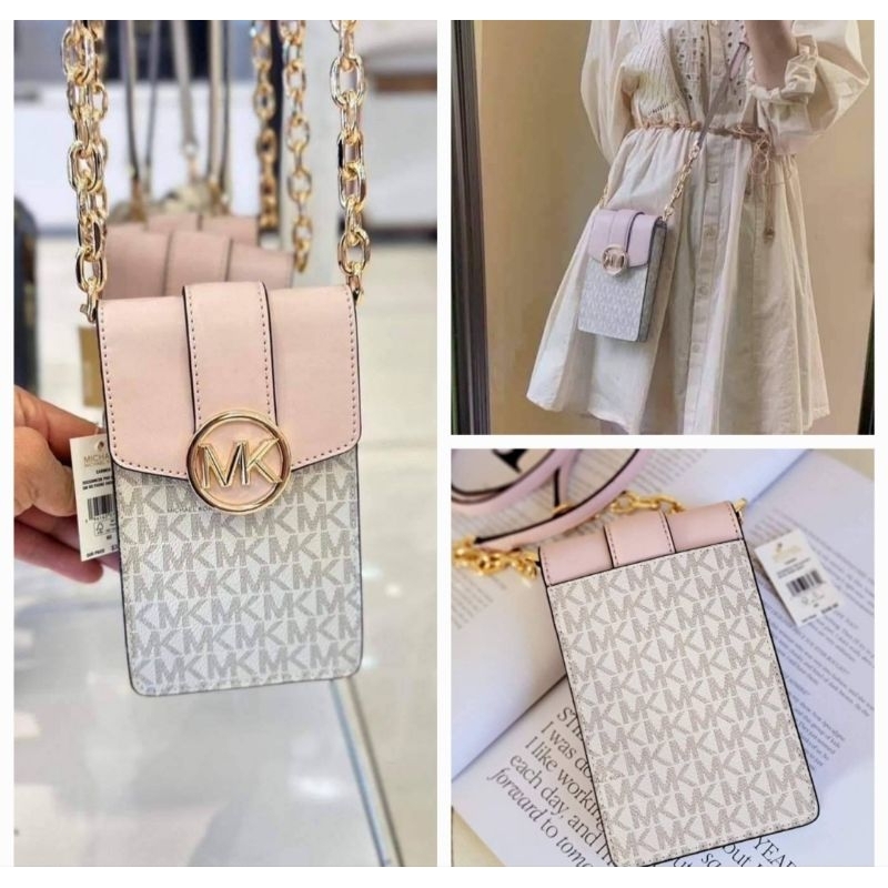 ลดล้างสต็อคถูกถล่มทลาย Michael Kors Carmen Phone Crossbody Bag