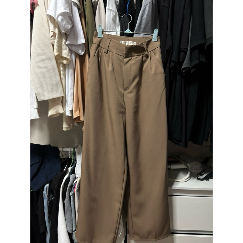 กางเกงขายาวทรงกระบอก แบรนด์ APRIL SHOP