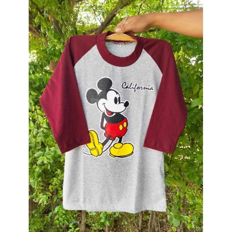 เสื้อยืด ผ้าคอตตอน คอกลมฟิต แขนสโลป สามส่วน มิคกี้