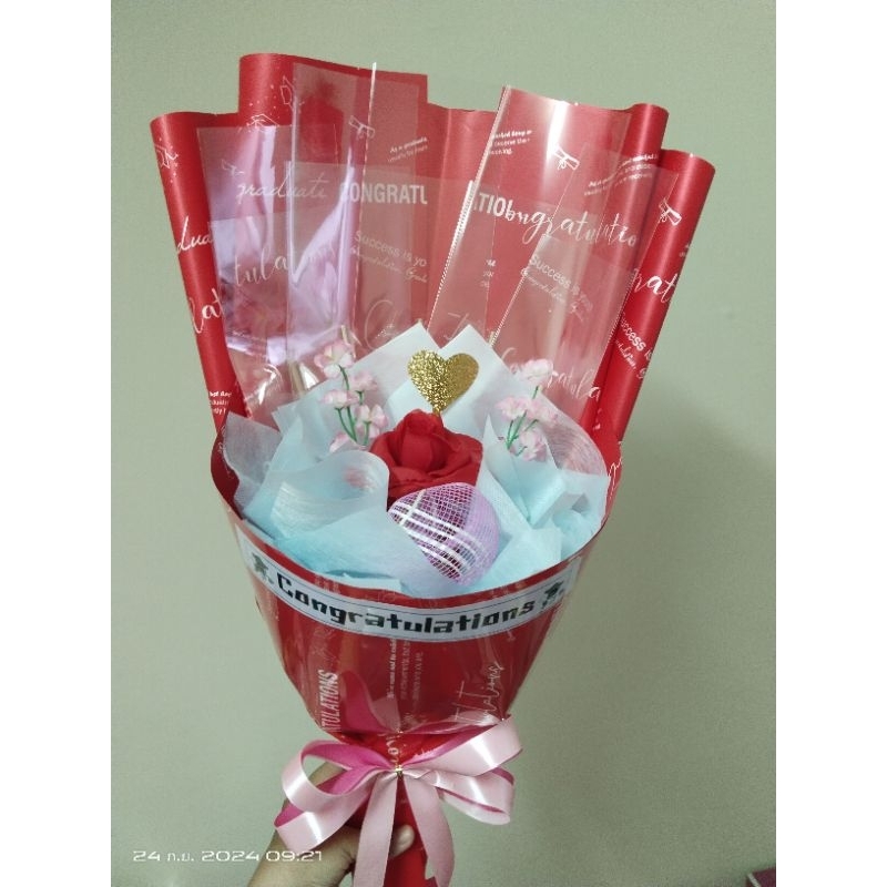 ช่อกุหลาบแดง congratulation ใส่ธนบัตรได้ 10 ใบ - รูปที่ 4