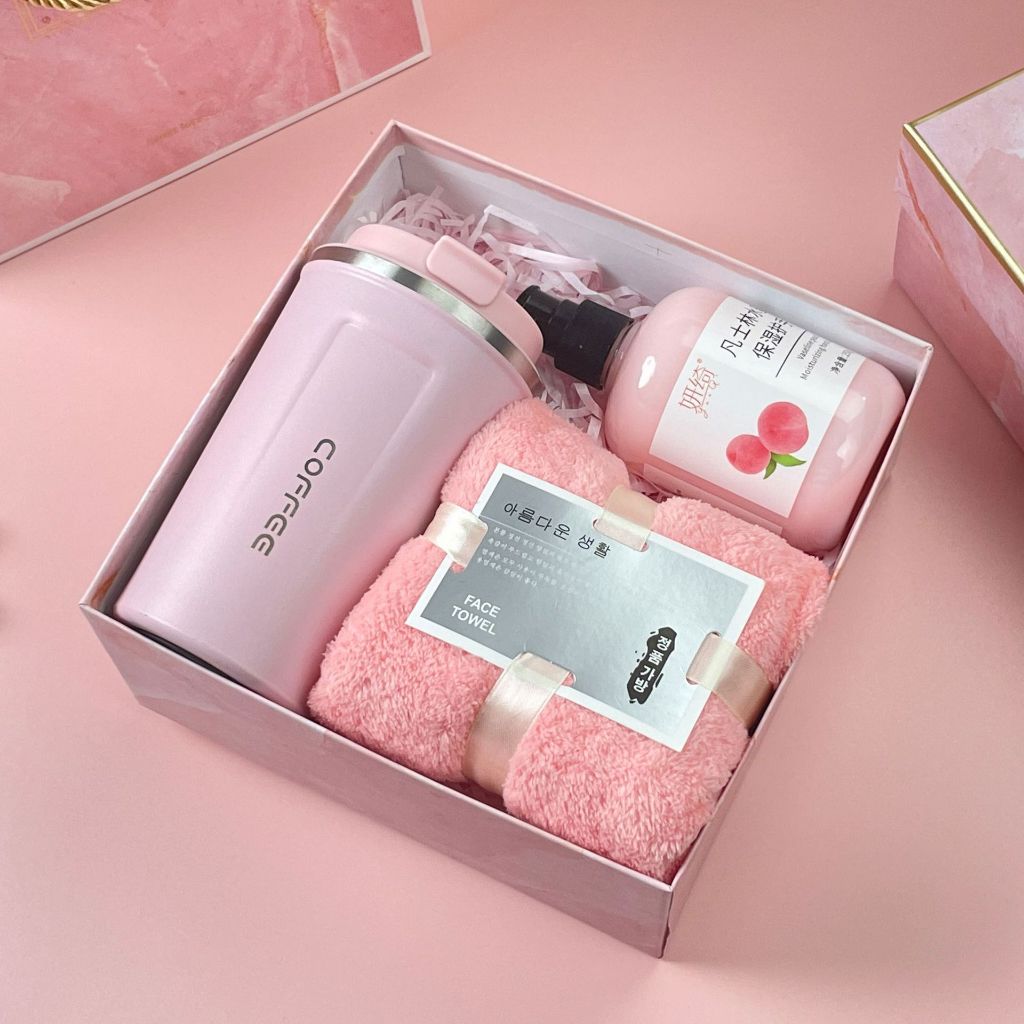 [ส่งฟรี] Giftset ของขวัญ ของที่ระลึก สินค้าแฟชั่น คละแบบ ชุด 1