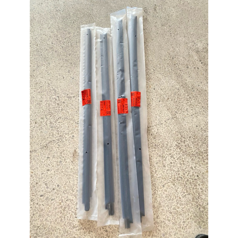 ยางรีดน้ำ Honda jazz ge city gmปี2009-2013 ราคาสี่เส้น คิ้วรีดน้ำนอกjazz