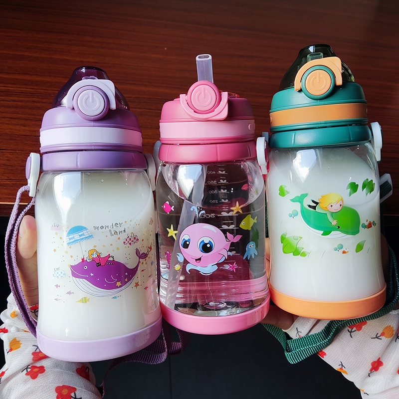 พร้อมส่ง * ขวดน้ำสำหรับเด็กแบบใส ขวดน้ำขนาด 400 ml ขวดน้ำสำหรับพกพา แถมฟรีสติ๊กเกอร์ สุดน่ารัก พร้อมสายคล้องมือ