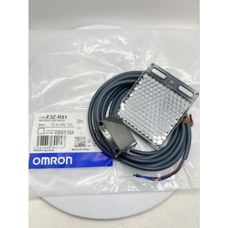E3Z-R81 2M แถมแผ่นสะท้อน Photoelectric sensor พร้อมส่ง ของใหม่