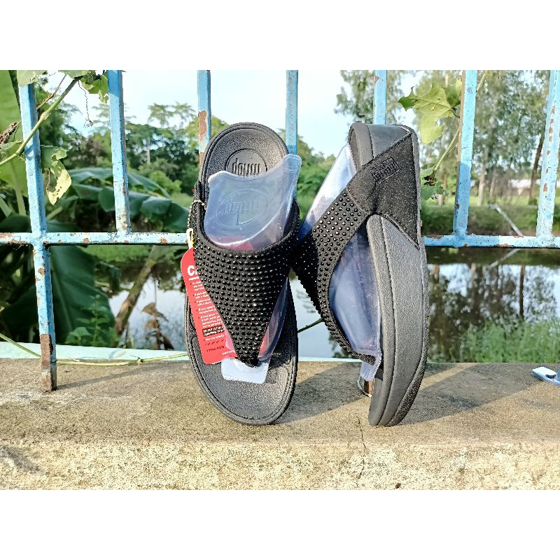 รองเท้าหูหนีไปเพชรของผู้หญิงมีหลายสีพื้นดินใส่สบายมีสาย 36-40 สนใจกดสั่งซื้อได้ของมีพร้อมส่งจ้า - รูปที่ 2