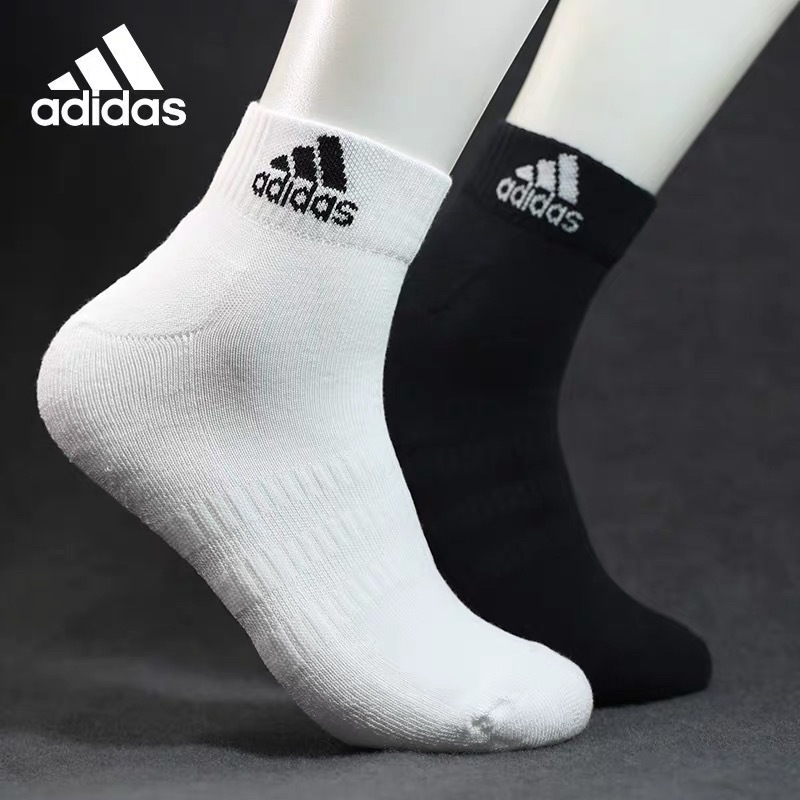 ถุงเท้าADIDASข้อกลาง ( คละสี 5คู่1กล่อง) ถุงเท้าลำลอง สำหรับใส่วิ่ง ใส่ออกกำลังกาย ผ้าหนานิ่มไม่บาง ใส่สบาย