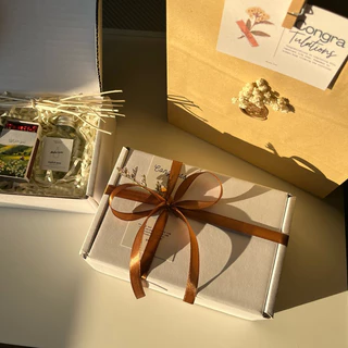 Gift sets ของขวัญ เทียนหอม 60 ml ฝาเงิน ไม้หอมกระจายกลิ่น พร้อมถุงกระดาษ G46