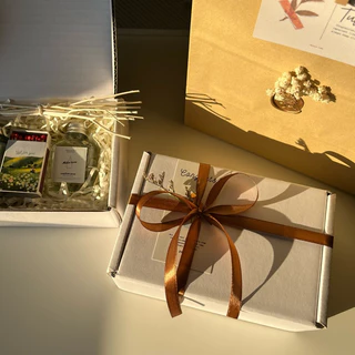 Gift sets ของขวัญ เทียนหอม 60 ml ฝาเงิน ไม้หอมกระจายกลิ่น พร้อมถุงกระดาษ G46