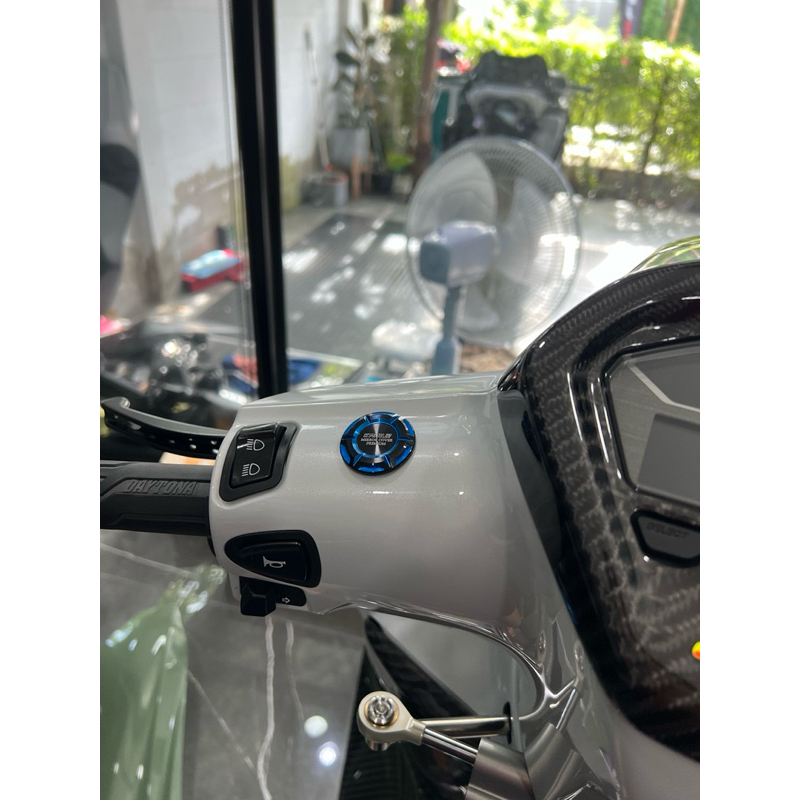 อุดกระจก Giorno Kamui สำหรับใส่ปั้มบนแต่ง สีทูโทน