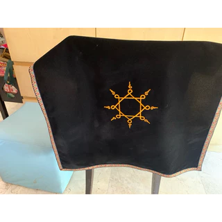 งานเซล ผ้าปูวางไพ่ ตำหนิงานเย็บไม่มีผลต่อการใช้งารกำมะหยี่ดำ 70x70cm