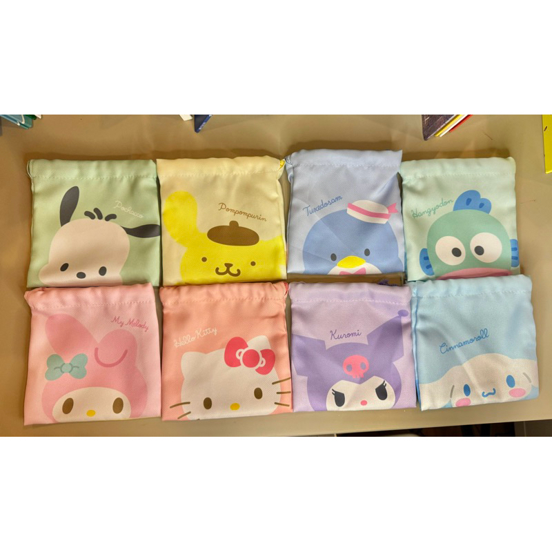 พร้อมส่ง ถุงผ้าหูรูด ลาย Sanrio ขนาด 14*14cm