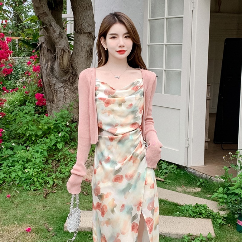 ชุดเดรสลายดอกไม้ แยก ไหล่ ฤดูร้อน สายสะพาย ลายดอกไม้ หาดทราย แฟชั่น สีเบจ เสื้อผ้าแฟชั่นผู้หญิง เดรสยาว เพิ่มขนาด