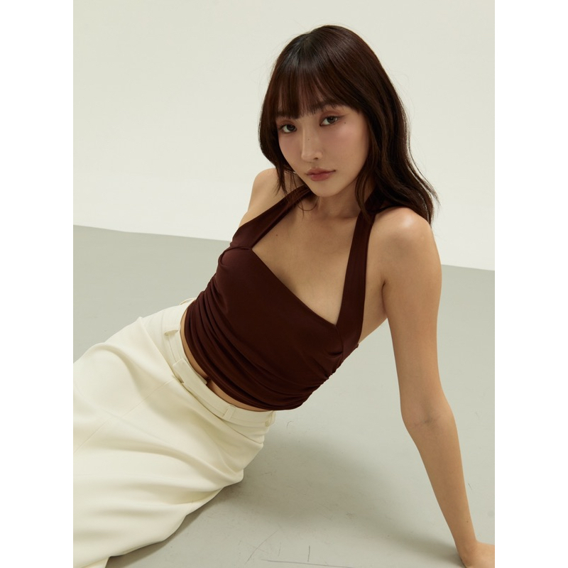 Felt.bkk Valencia Top เสื้อคล้องคอผ้ายืด ดีเทลจับจีบด้านข้าง ซิบข้าง