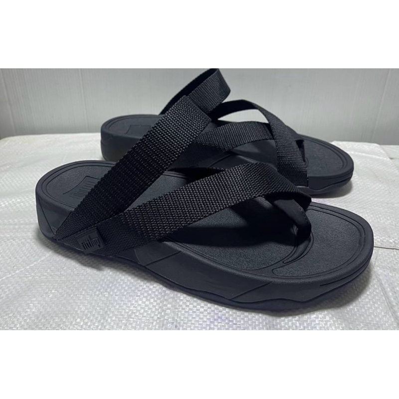 รองเท้าเเตะ fitflop สลิงรุ่นใหม่ สวย ใส่ได้ทั้ง หญิงและชายไซร้ 36----44