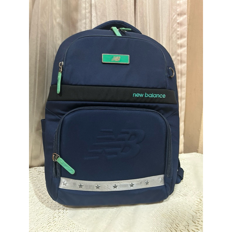 กระเป๋าเป้ New balanceงานแท้มือสอง