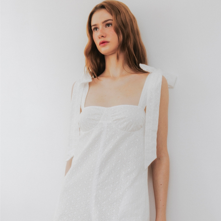 SABINA | JANESUDA x SABINA ชุดเพลย์สูท Peony รหัส SAL23001 สีขาว