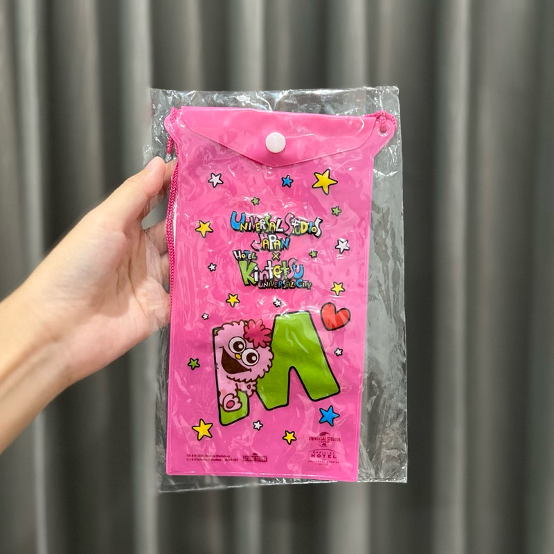 ‼️SALEต่ำกว่าทุน‼️(โค้ดลด20% เหลือ47.-) กระเป๋าซองกันน้ำ Sesame Street จาก Universal Studio Japan‼️พ