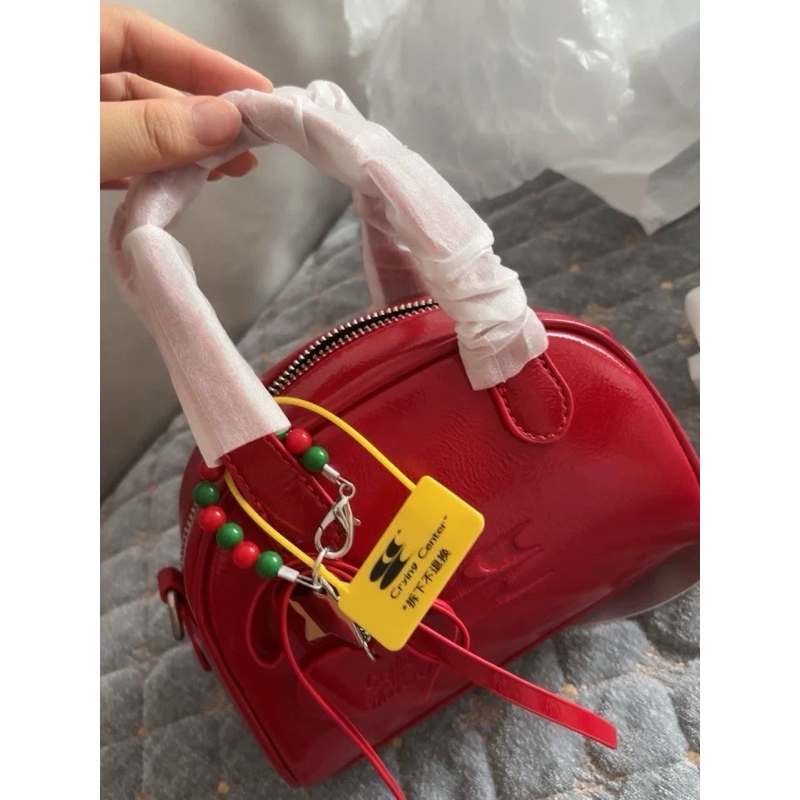 crying center mini boston crossbody bag กระเป๋าสะพายข้าง pre order จาก official แท้