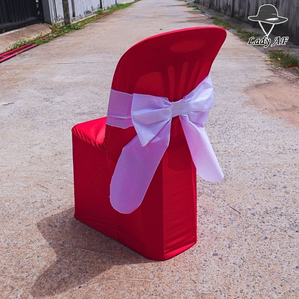 ผ้าคลุมเก้าอี้พร้อมโบว์สีขาว สามารถเลือกสีผ้าคลุมได้ตามต้องการ