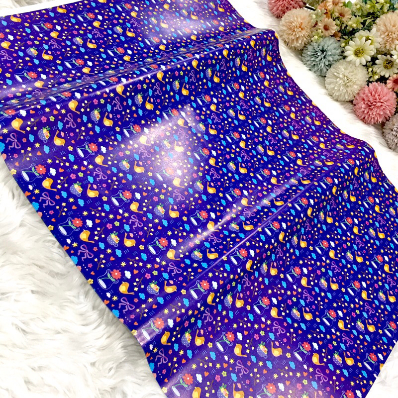 กระดาษห่อของขวัญ ลายนกดอกไม้น้ำเงิน ขายขั้นต่ำ 5 แผ่น กลุ่ม 03