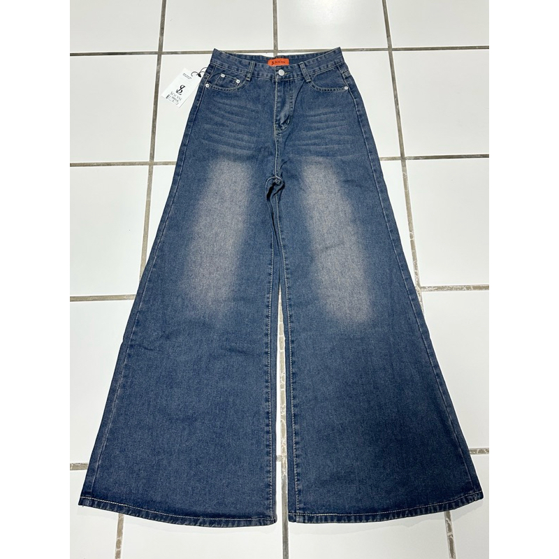 กางเกงยีนส์เอวสูงทรงขากระบอกใหญ่บานSOLYN