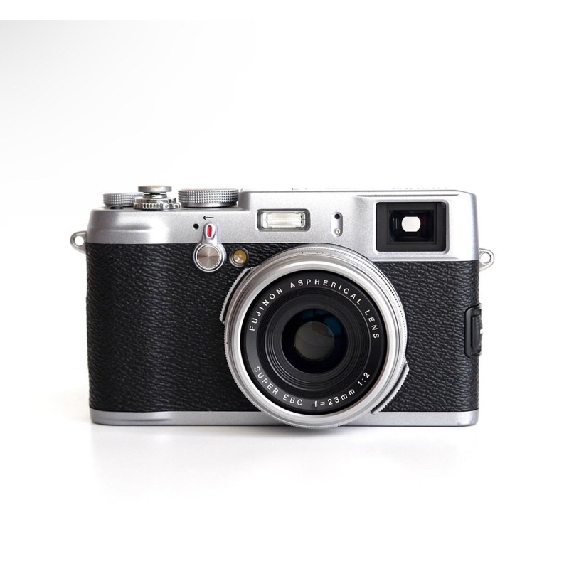 กล้อง Fuji X100 สภาพดี [มือสอง]