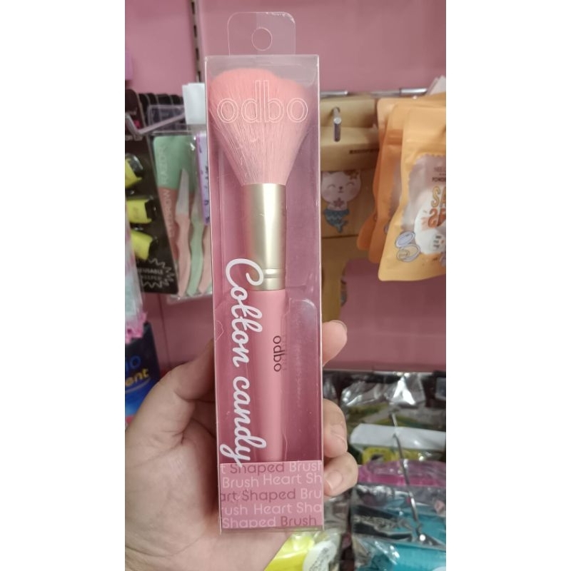 odbo แปรงรูปหัวใจ สำหรับปัดแป้งและบลัชออน