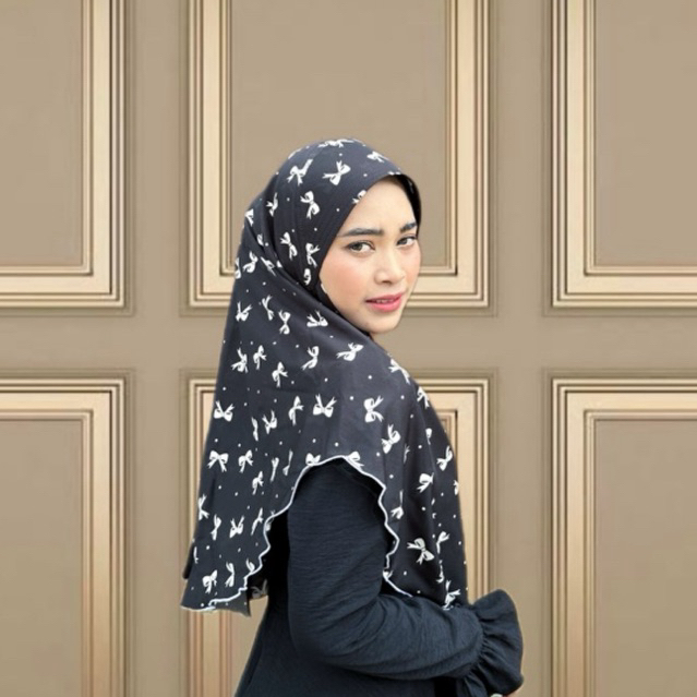 Hijab กุ๊กไก่มีคาง ลาย โบว์ ทรงใข่
