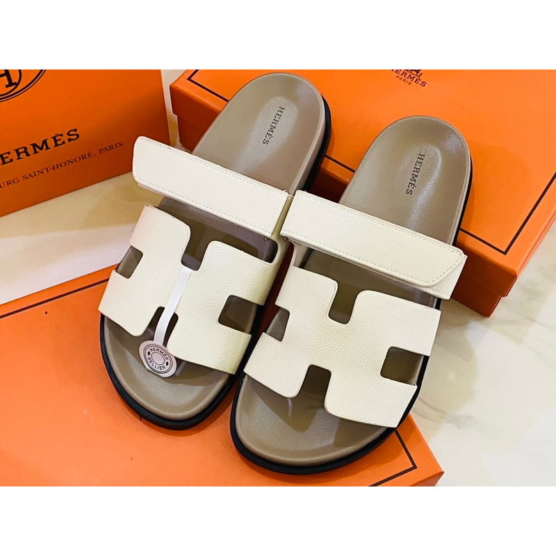 รุ่นขายดี🔥รองเท้าแตะ H แบบสวม ที่ต้องมี ใส่แล้วสวยมาก ตรงปก💯(size36-40)แถมกล่อง