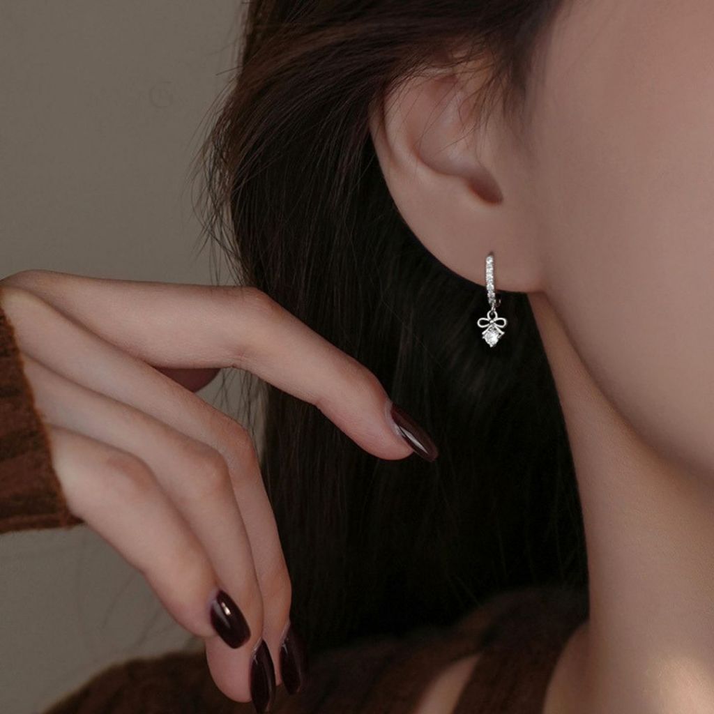 GLAMOR✨ต่างหูเงินแท้ Obsessed ตุ้มหูห่วง ตุ้มหูยาว ต่างหูโบว์ ตุ้มหูวงกลม ต่างหูเงิน ต่างหูแฟชั่น รูปที่ 4