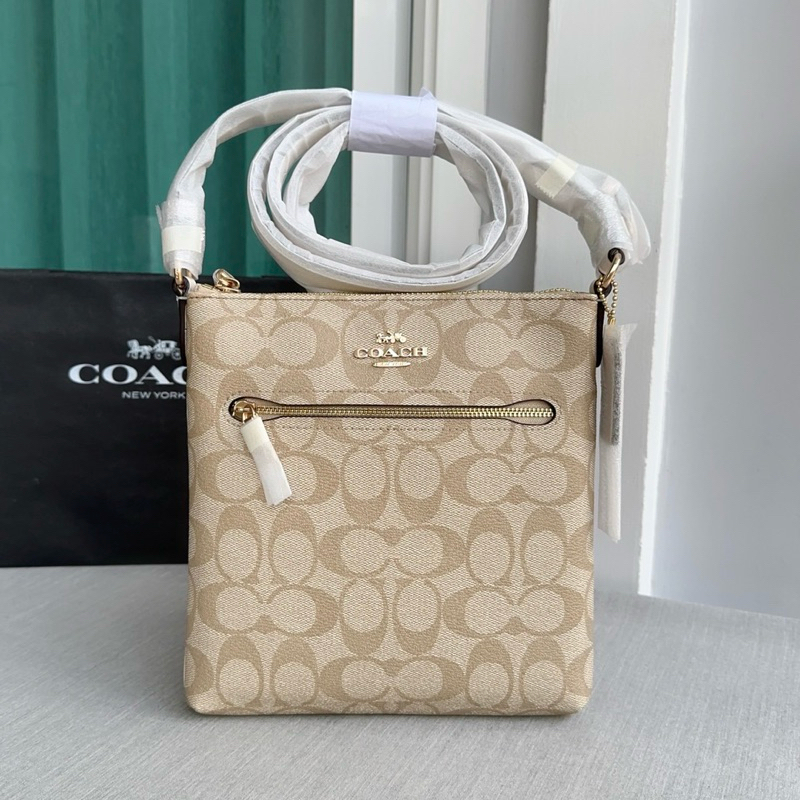 ✴️แท้ 💯% Coach Mini Rowan File Bag In Signature #CS182