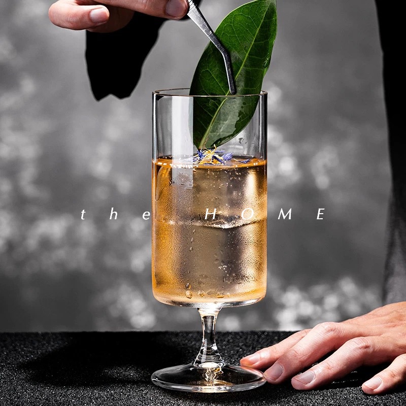 【พร้อมส่งในไทย】 Martini glass Cocktail แก้วมาร์ตินี่ แก้วค็อกเทล ทรงาสูง  สําหรับใส่เครื่องดื่มเย็น น้ำผลไม้ แชมเปญ