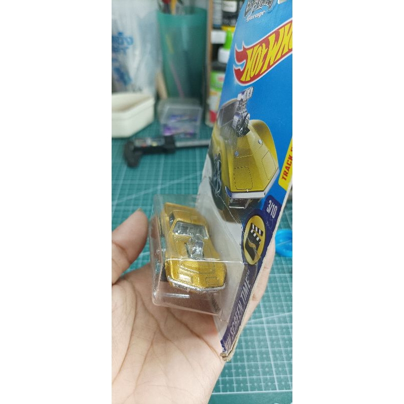 โมเดลรถ hot wheels 1/64