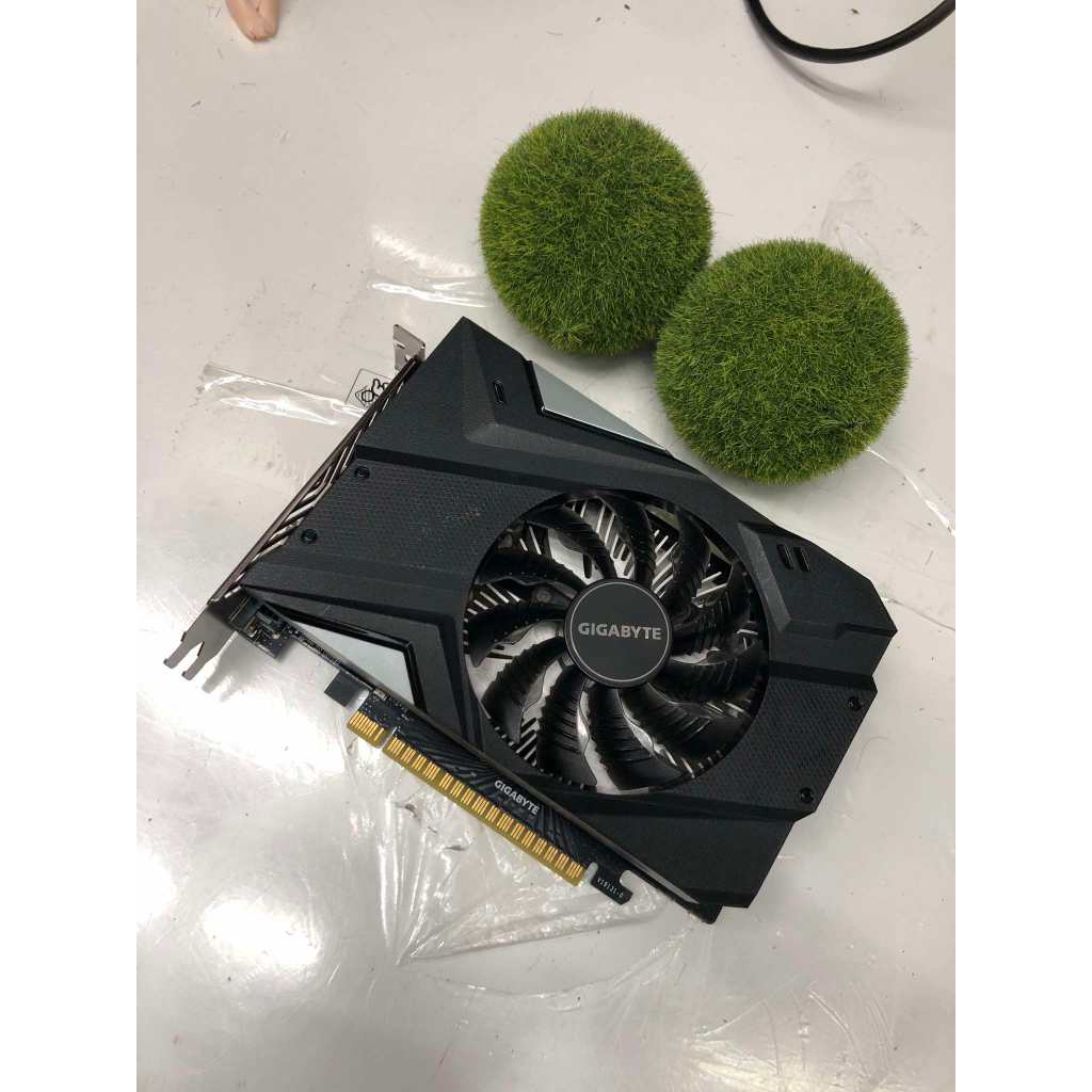 VGA GIGABYTE GEFORCE GTX 1650 D6 OC 4G - 4GB GDDR6  สินค้ามือสอง ใช้งานปกติ