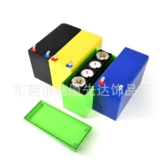 กล่องสำหรับแพคแบต 32650/32700 วัสดุพลสาติก ABS พร้อมรางแบต 32650  2 ชิ้น (สินค้าไม่รวมแบตเตอรี่)