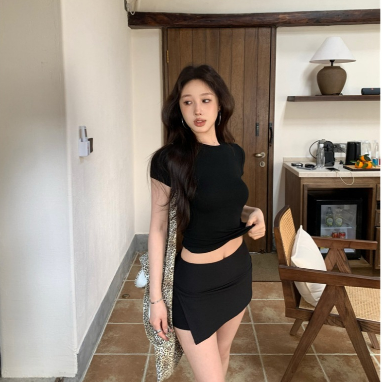 พร้อมส่งจากไทย ชุด2ชิ้น เสื้อแขนสั้นรัดรูป คอกลม+กระโปรงสั้นมีซับใน 4สีให้เลือกได้ ฝ้าย100% ผ้าเนื้อดีๆสวย สไตล์เกาหลี - รูปที่ 2