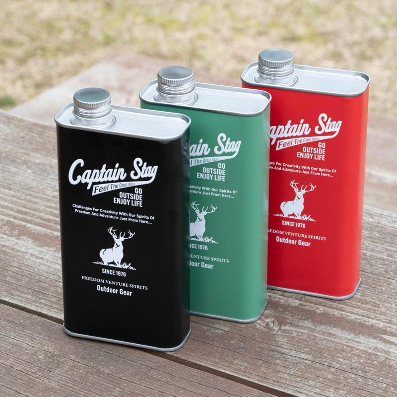 ถังใส่น้ำมัน Captain Stag UM-1636 / 1641 Outdoor Fuel Container for Paraffin Oil Tin Can