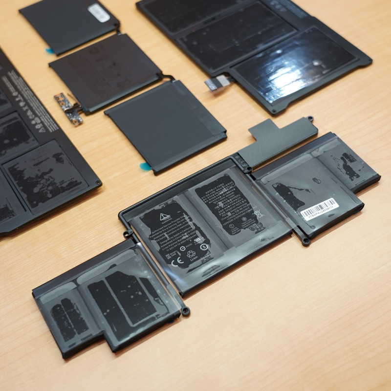 Battery Laptop 💻 A1708 A1502 A1465 A1465 รับประกัน 6 เดือน ”แถมฟรีไขควง“