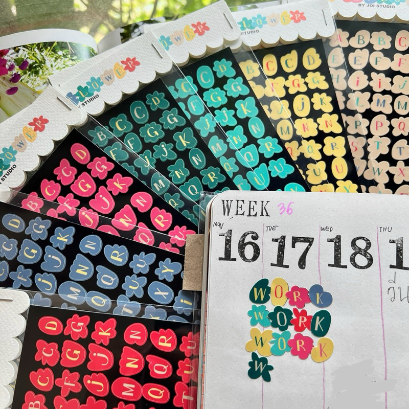 พร้อมส่ง 🌿 สติ๊กเกอร์ตัวอักษรภาษาอังกฤษไดคัท A6 wallflower alphabet sticker by joi studio