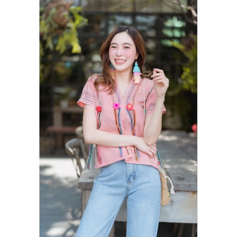 น่ารัก สวยกับเสื้อผ้าฝ้ายเนื้อดี ปักมือล้วน สีสวย ถ่ายจากสินค้างานจริงตรงปกจ้า