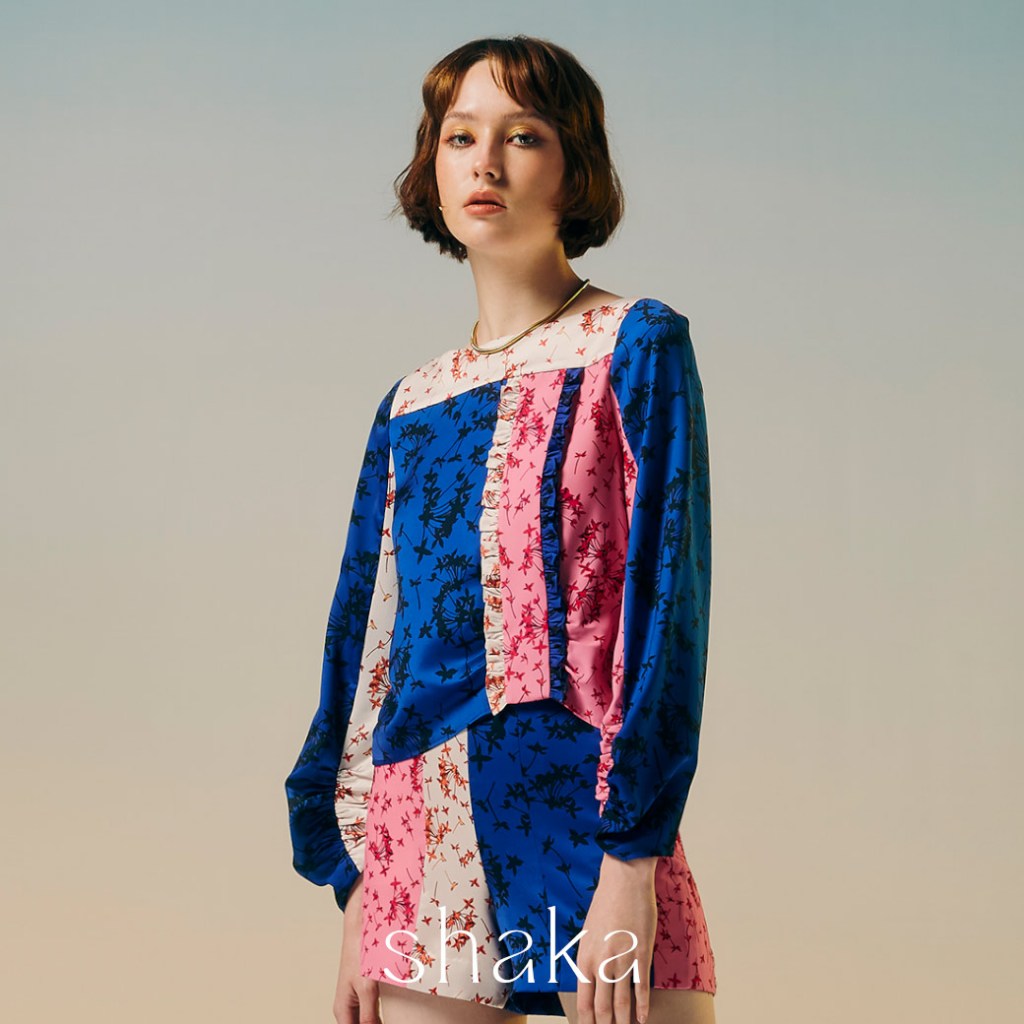 shaka SS22 Ixora Color-Block Blouse เสื้อคอปาดแขนยาว BL-S220509