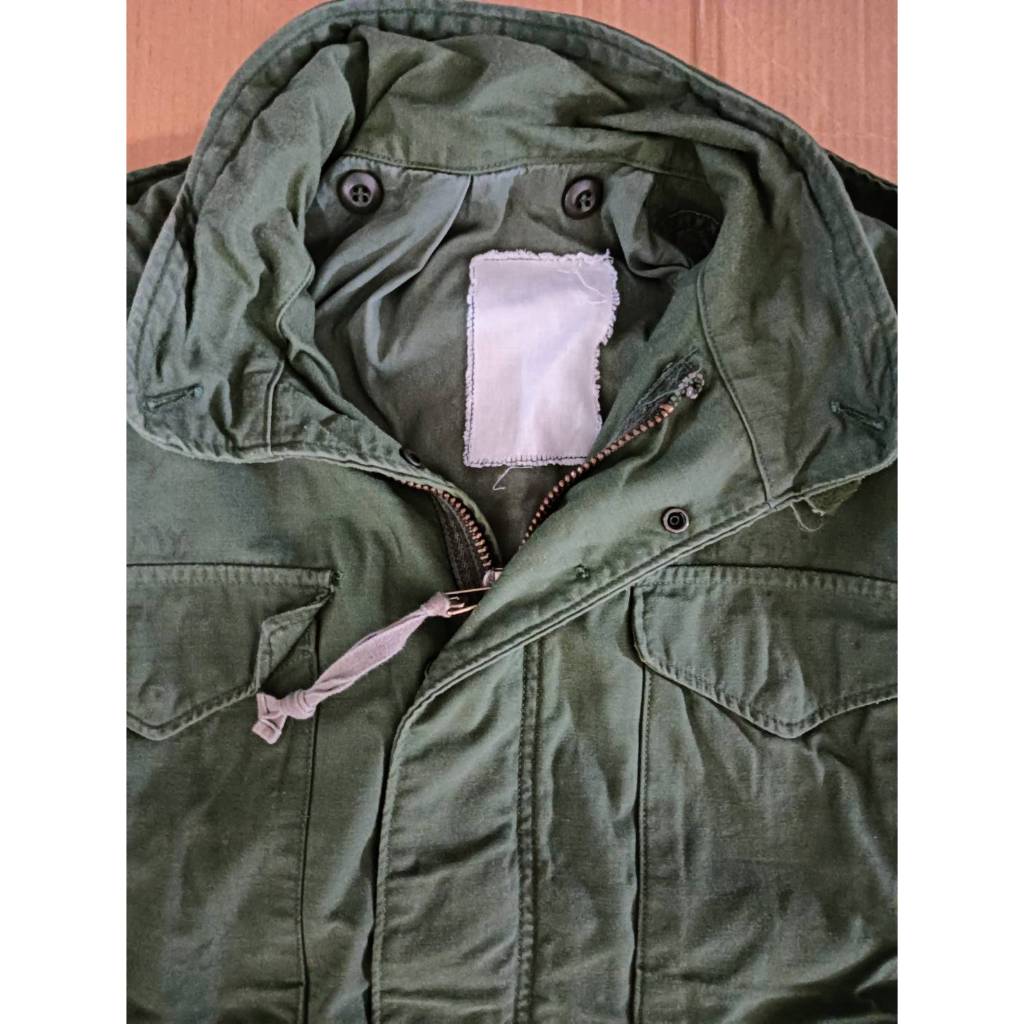 VTG.  M65 FIELD JACKET  VIETNAM WAR FIELD COAT JACKET "ESSAD",PRE-OWNED.