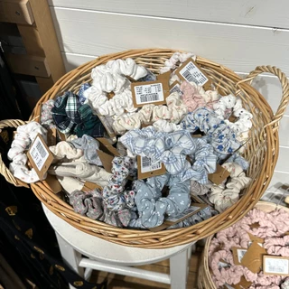 [พร้อมส่ง] BrandyMelville Scrunchie ยางมัดผม ของแท้จากช็อป