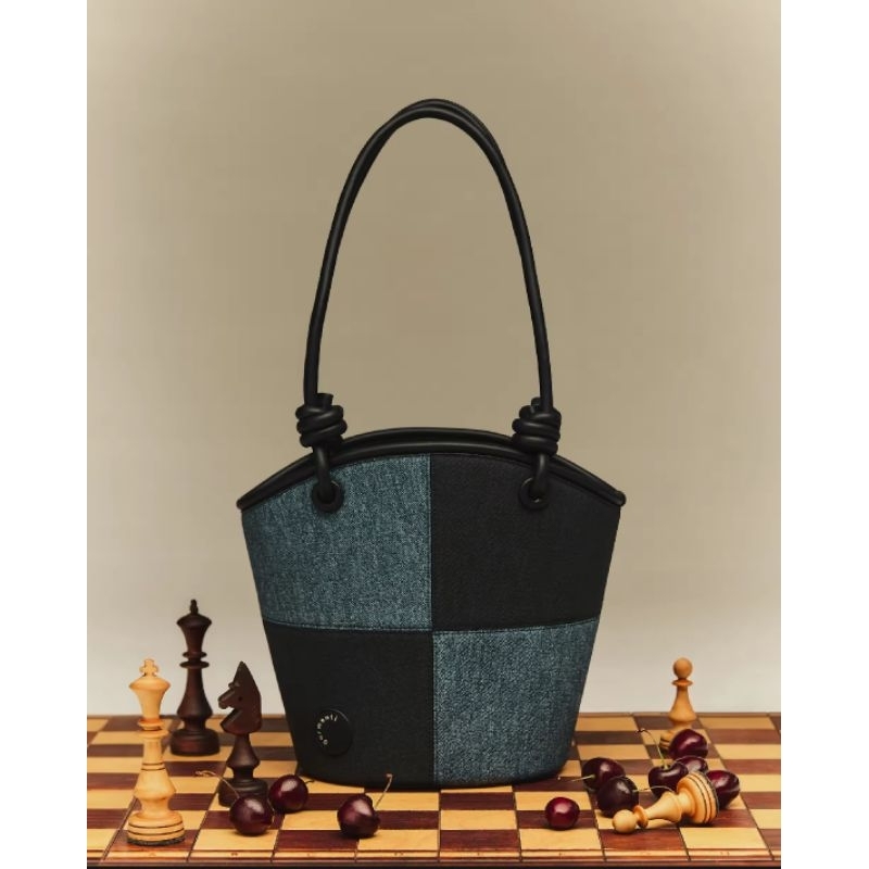 New in pack garmenti daily tote bag