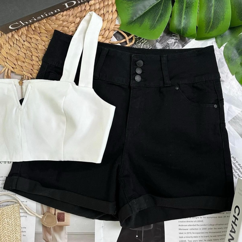 100฿ ราคาดีงามที่สุด รีบเอฟคร่า กางเกงยีนส์ขาสั้นปลายขาพับ WAX Jean Denim shorts with rolled-up ends สีดำ