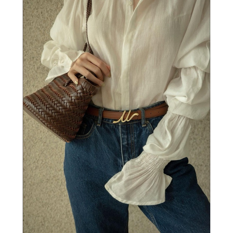 ✨พร้อมส่ง✨ใช้โค้ด 30% , 20% ได้ ‼️Mitr Classic Letter Buckle Belt 🤎🖤 มือ 1 ของแท้ 💯%