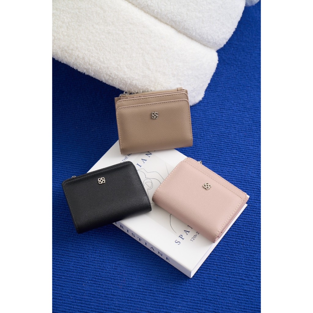 PEROTA “Fluffy Wallet” มาพร้อมกล่อง