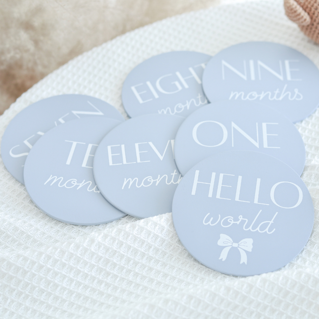 Baby Monthly Milestones Solid Cards บอกอายุเด็ก 1 เดือน ถึง 1 ขวบ ทั้งหมด 7 แผ่น (ลายหน้า-หลัง รวม 12 ลาย)