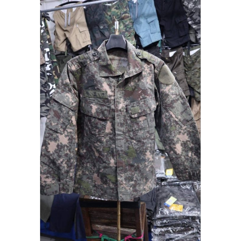เสื้อทหารเเขนยาวมื้อ2 [สภาพใหม่-ไม่มีตำนิ]