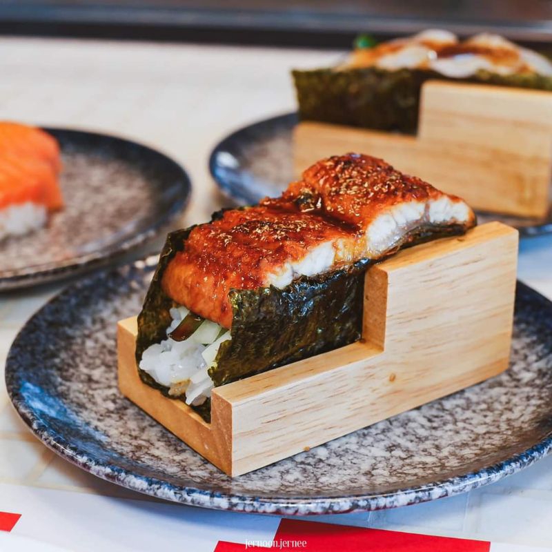 ชั้นวางซูชิญี่ปุ่น แท่นไม้แฮนโรล  Hand Roll ขาตั้งซูชิ ถาดซูชิ ทำจากไม้ยางพารา ผลิตในไทย พร้อมส่ง สั่งเลเซอร์ได้ค่ะ